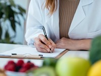 Atención nutricional personalizada para bajar de peso o tratar patologías en Clínica Fissap